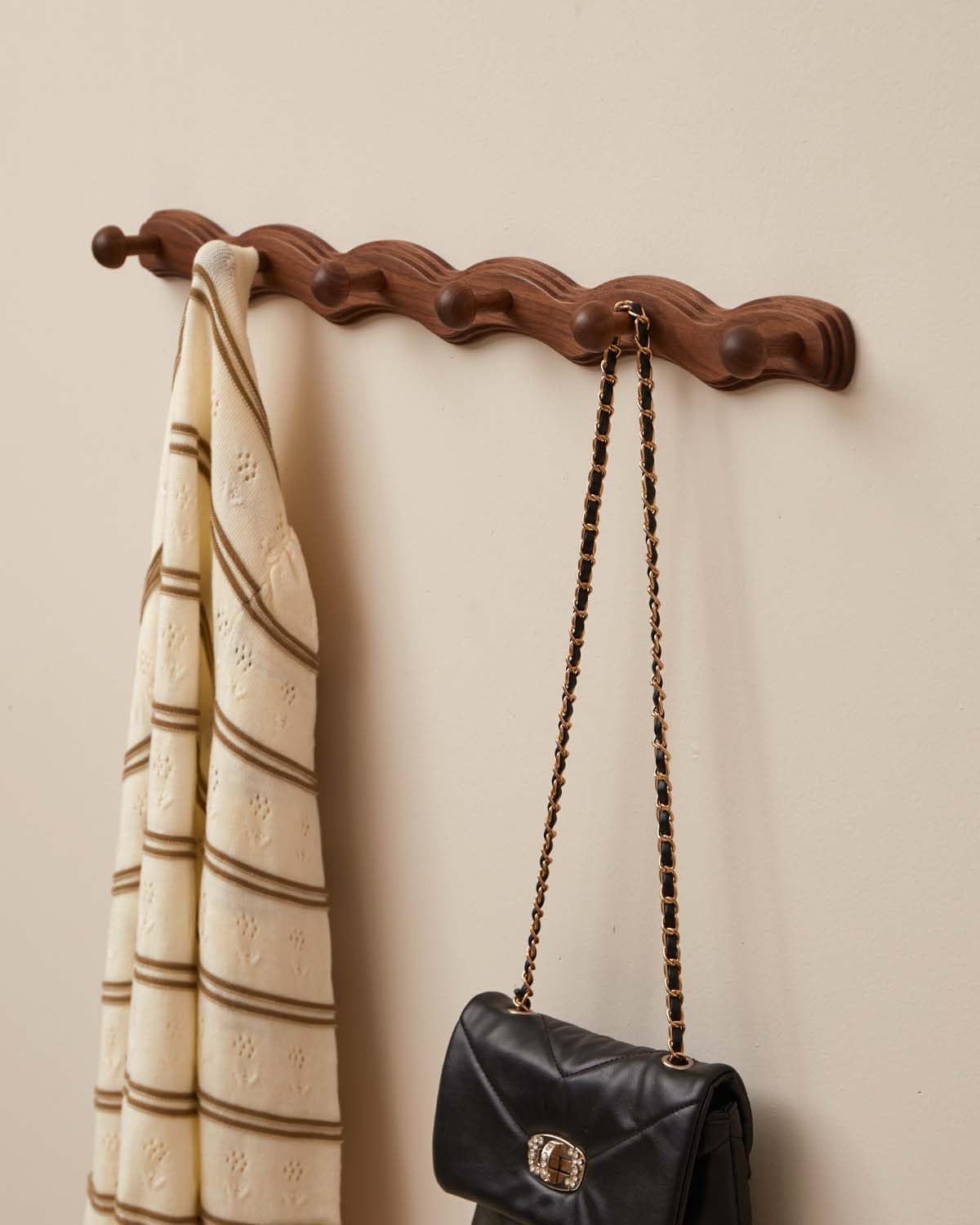 Wood Wall Mount Coat Rack Wave‑Shaped 6 Hooks